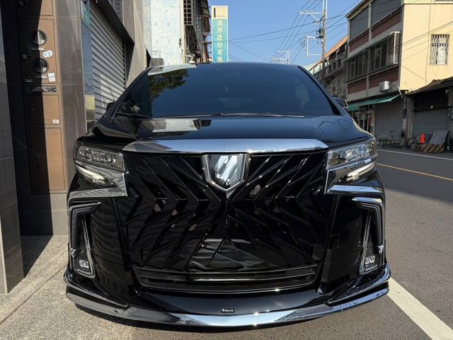TOYOTA豐田 ALPHARD  第2張相片