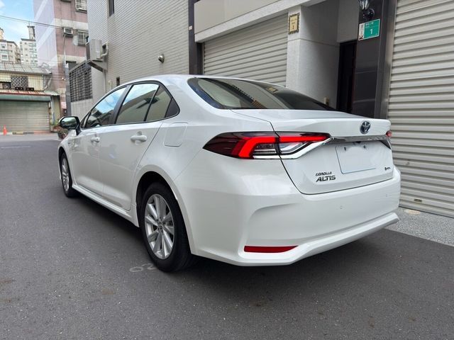 TOYOTA豐田 ALTIS  第4張相片