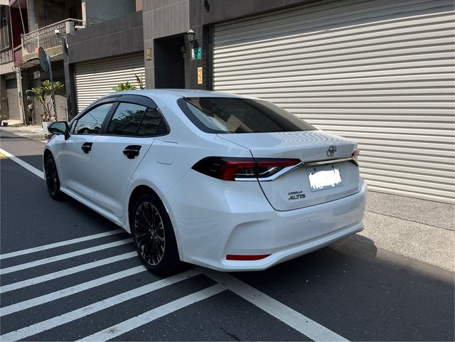 TOYOTA豐田 ALTIS  第4張相片