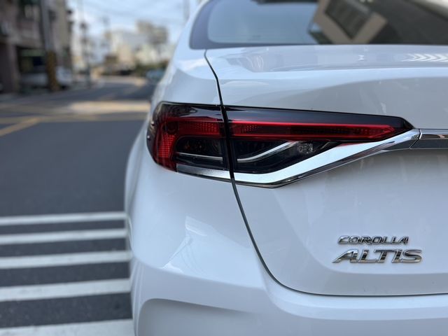 TOYOTA豐田 ALTIS  第5張相片