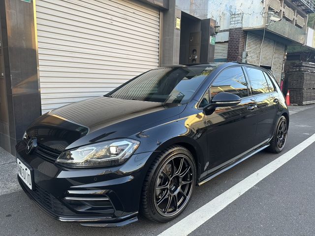 VOLKSWAGEN福斯 GOLF  第1張相片