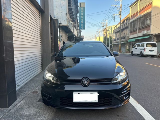 VOLKSWAGEN福斯 GOLF  第2張相片