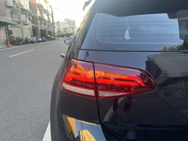 VOLKSWAGEN福斯 GOLF  第6張相片