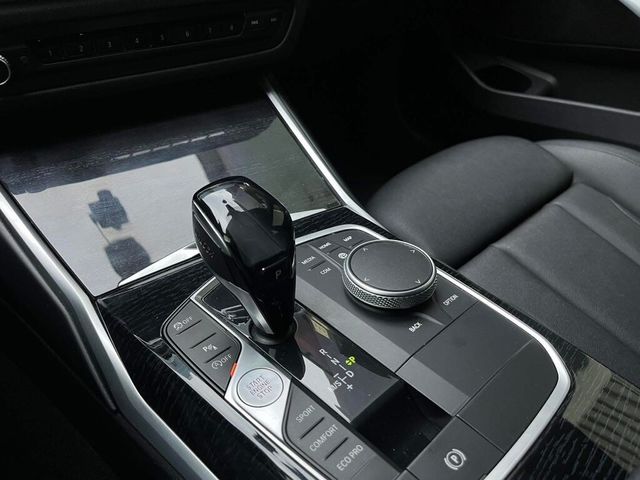BMW寶馬 330I  第13張相片