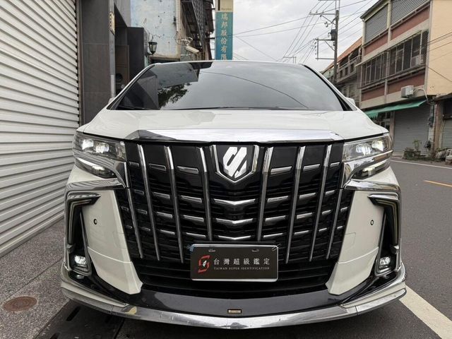 TOYOTA豐田 ALPHARD  第2張相片