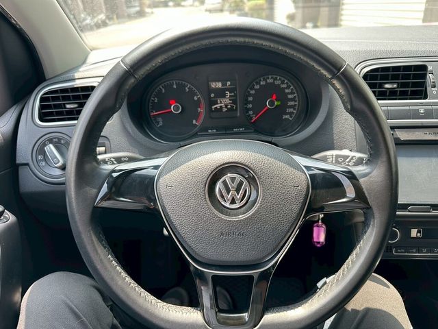VOLKSWAGEN福斯 POLO  第8張相片