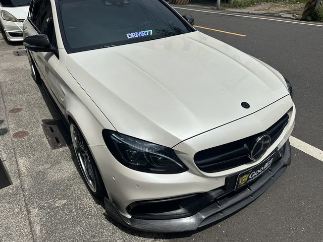 M-BENZ賓士 C63 S AMG  第2張相片