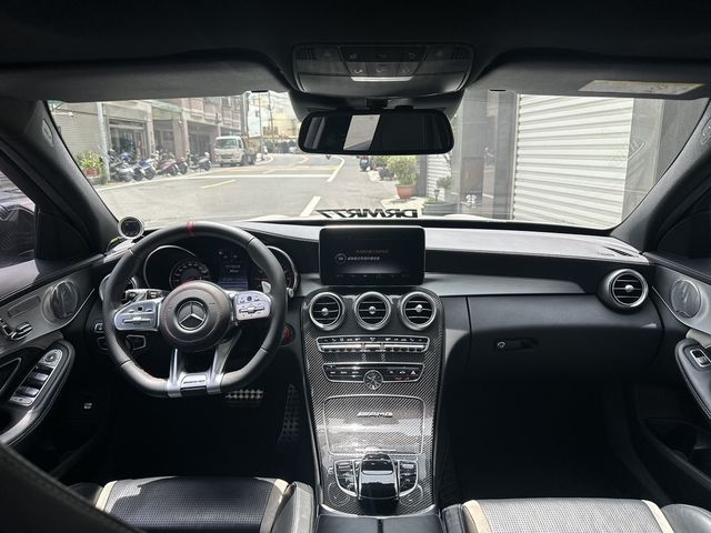 M-BENZ賓士 C63 S AMG  第16張相片