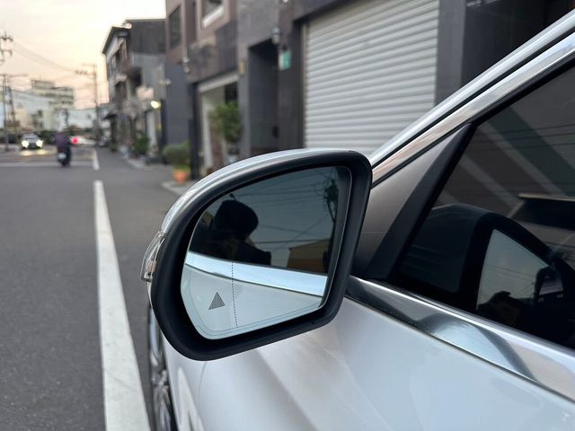M-BENZ賓士 C250  第8張相片