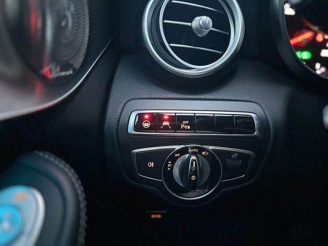 M-BENZ賓士 C250  第15張相片