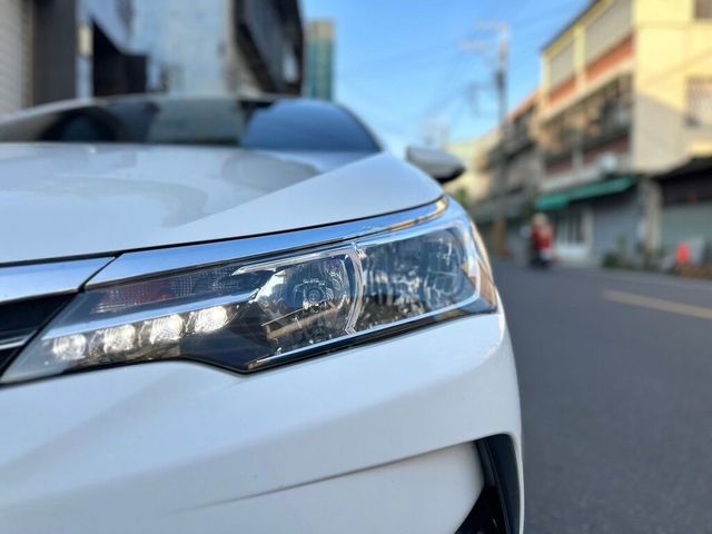 TOYOTA豐田 ALTIS  第3張相片