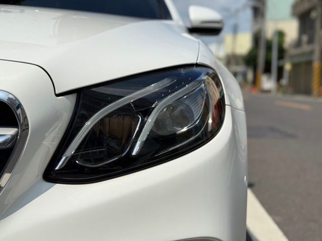 M-BENZ賓士 E300  第3張相片