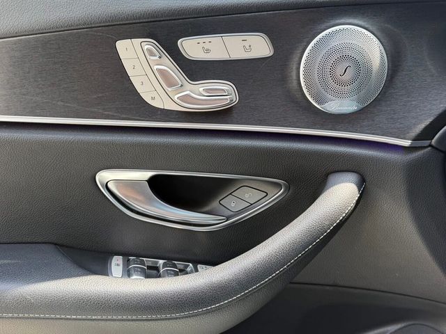 M-BENZ賓士 E300  第17張相片