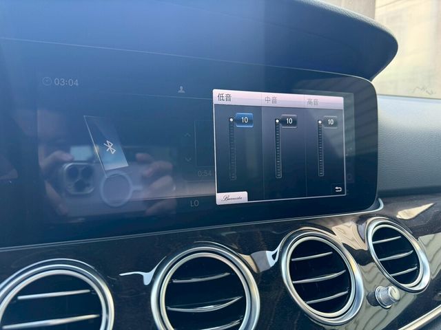 M-BENZ賓士 E300  第11張相片