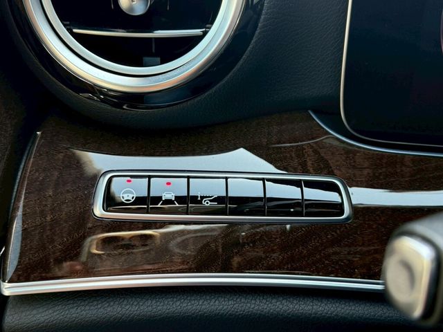 M-BENZ賓士 E300  第15張相片