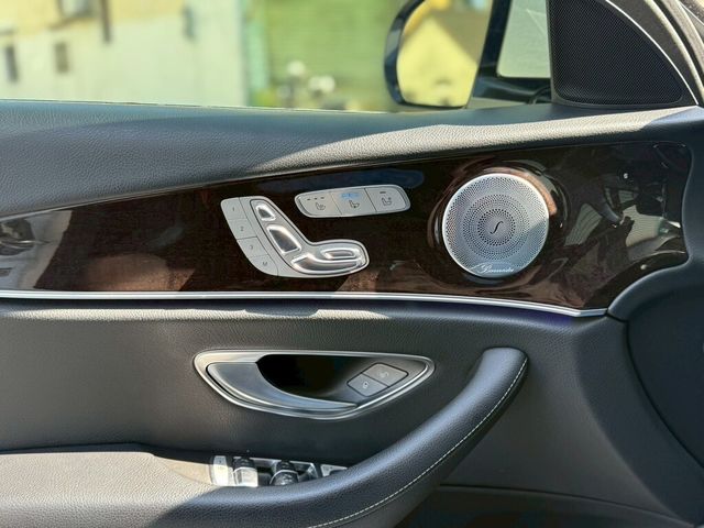 M-BENZ賓士 E300  第17張相片