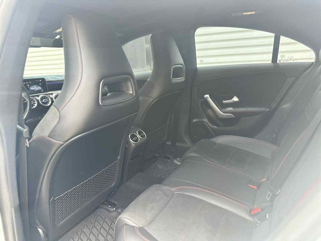 M-BENZ賓士 CLA250  第12張相片