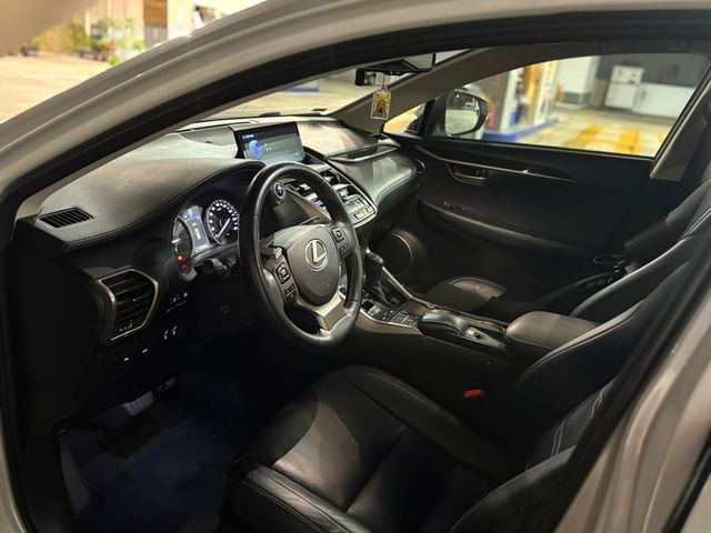 LEXUS凌志 NX300H  第4張相片