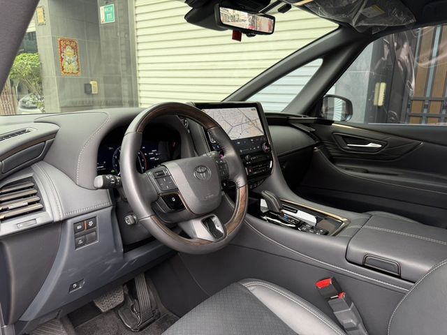 TOYOTA豐田 ALPHARD  第7張相片