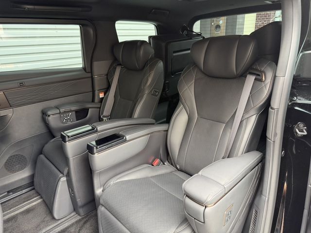 TOYOTA豐田 ALPHARD  第12張相片