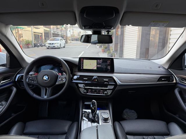 BMW寶馬 520I  第11張相片