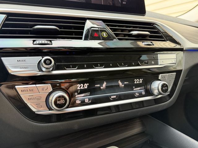 BMW寶馬 520I  第14張相片