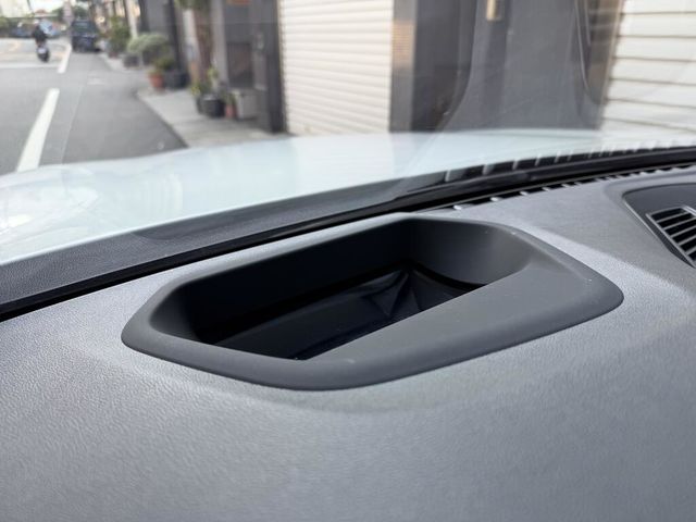 BMW寶馬 520I  第16張相片