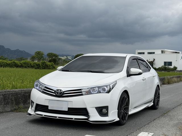 TOYOTA豐田 ALTIS  第1張相片