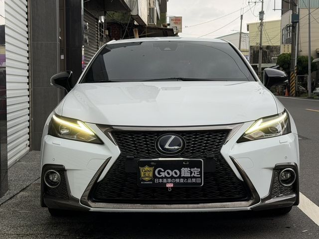 LEXUS凌志 CT200H  第3張相片