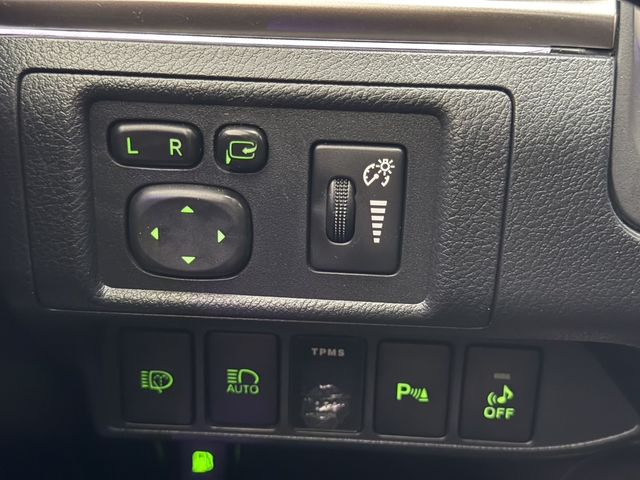 LEXUS凌志 CT200H  第11張相片