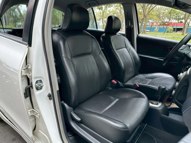 YARIS  第5張相片