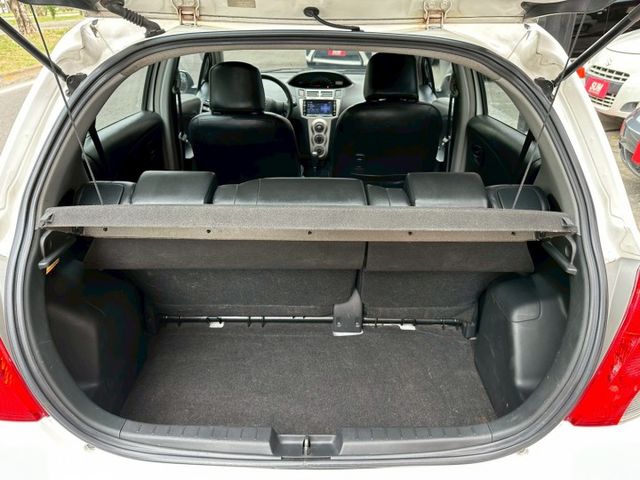 YARIS  第9張相片