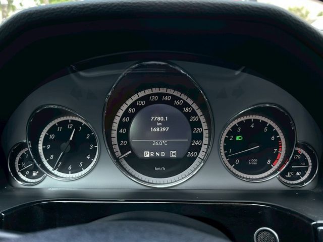 E-CLASS W212  第16張相片