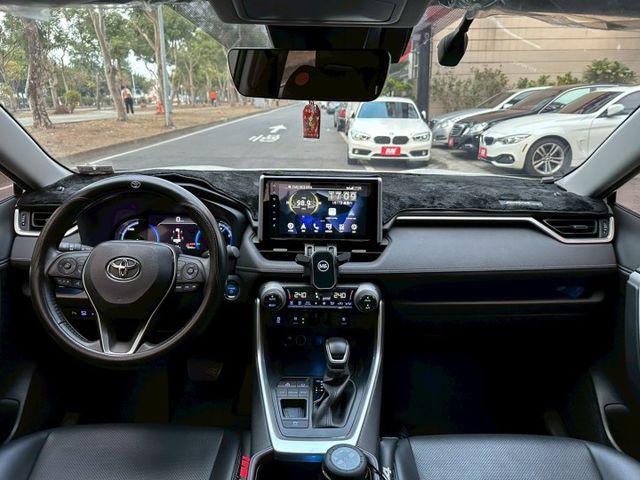 RAV4  第4張相片