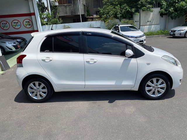 YARIS 1.5  第4張相片
