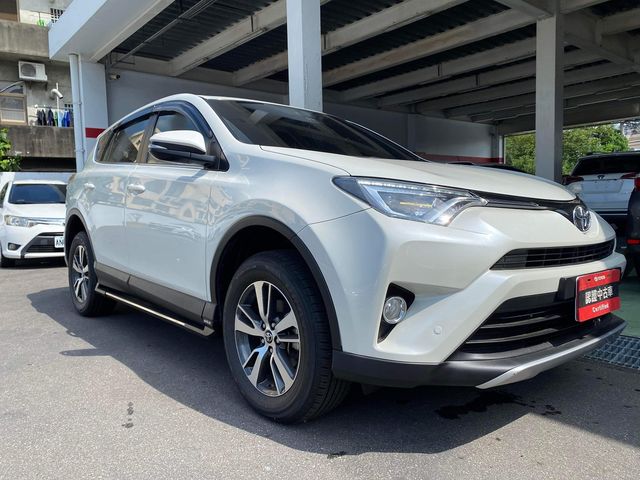 RAV4 2.0  第3張相片