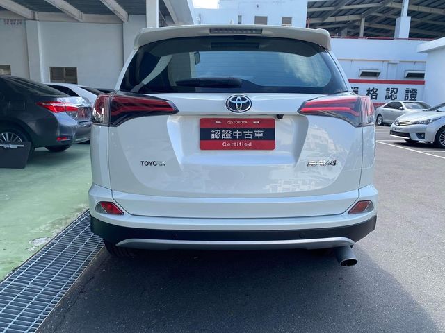 RAV4 2.0  第6張相片