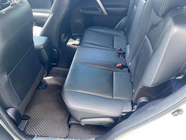 RAV4 2.0  第9張相片