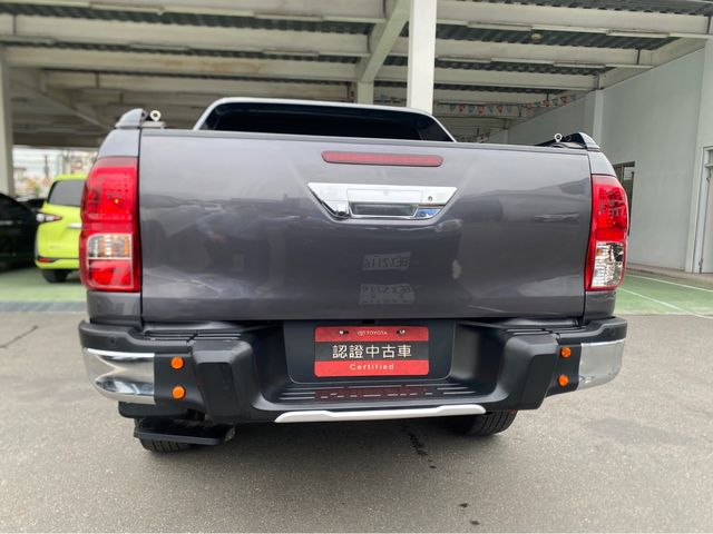 HILUX 2.8  第6張相片
