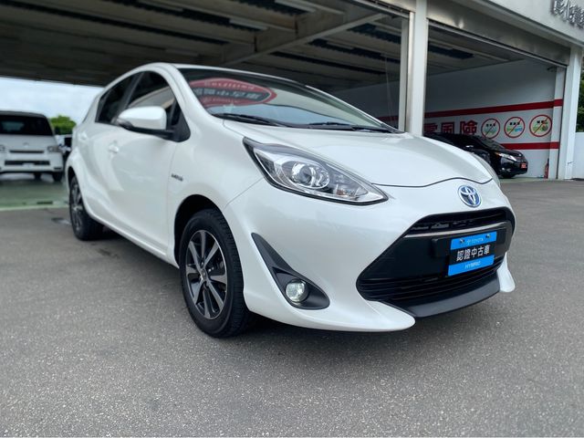 PRIUS C 1.5  第3張相片
