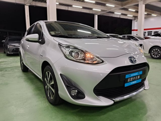 PRIUS C 1.5  第3張相片