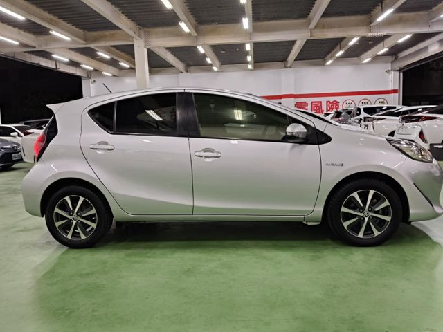 PRIUS C 1.5  第4張相片