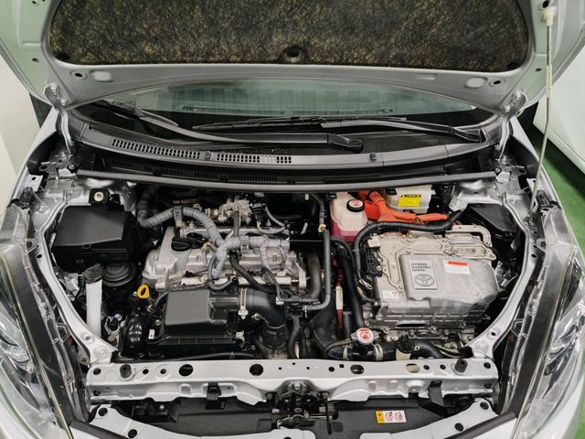 PRIUS C 1.5  第10張相片