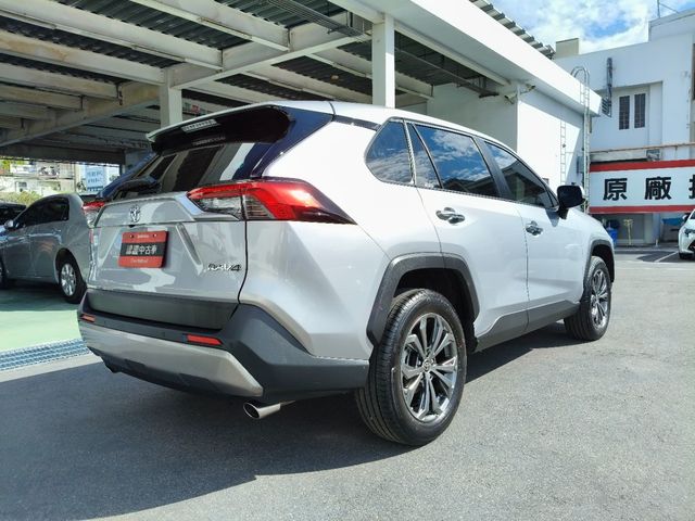 RAV4 2.0  第5張相片