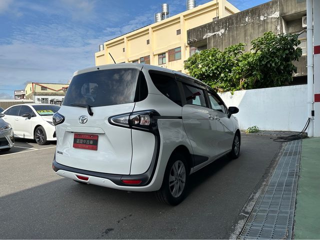 SIENTA 1.8  第5張相片