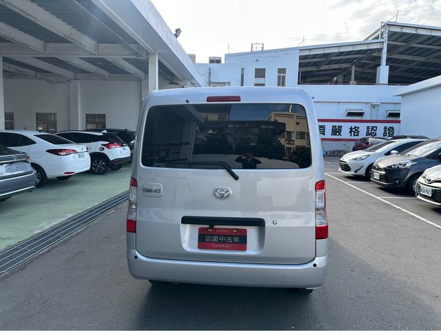 TOWN ACE VAN 5人  第6張相片