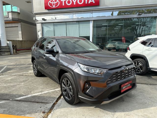 RAV4 2.0  第3張相片