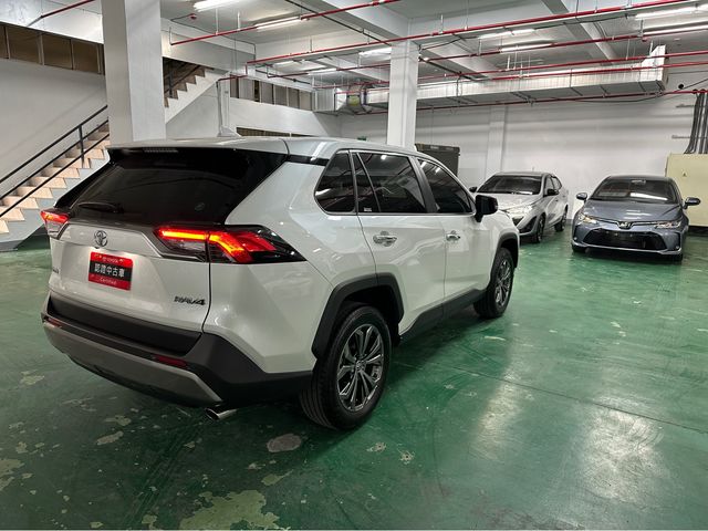 RAV4 2.0  第5張相片