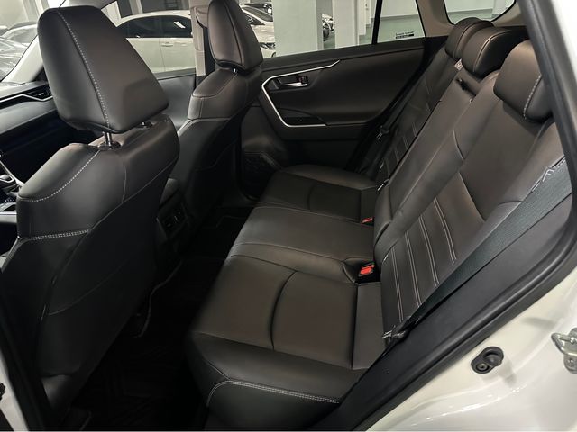 RAV4 2.0  第7張相片