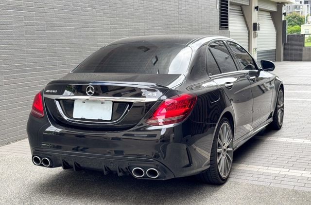 C-CLASS SEDAN W205  第2張相片